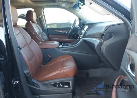 2015 Cadillac Escalade Premium z USA, uszkodzony, nr VIN 1GYS4CKJ7FR220965